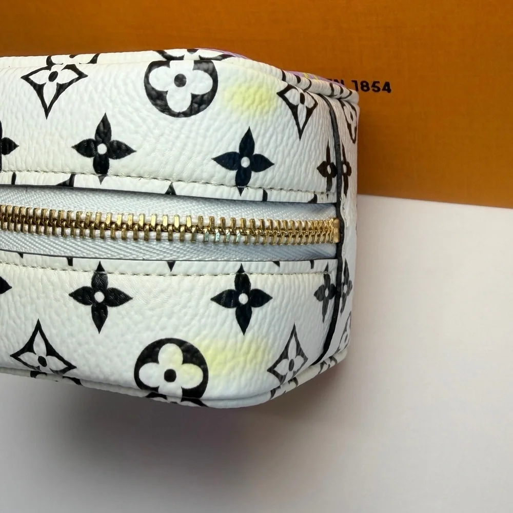 LOUIS VUITTON Monogram Giant Portemonnaie Cube Mini Cube Coin Bag Key Charm - Picture 6 of 12